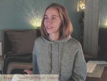 Adamova_Eva — Bongacams recorded stream screenshot (17 Sep 2025)