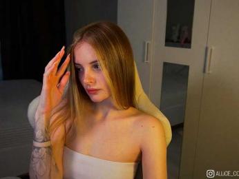 AliceCost — Bongacams recorded stream image, 17.09.2025 18:20