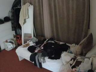 voyeurcam-julmodels-reallife-3 — Camsoda recorded stream image, 17.09.2025 19:00