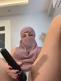 Amberonee31 — Stripchat recorded stream screenshot (17 Feb 2025)