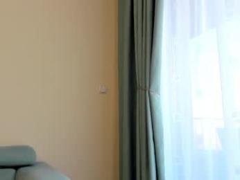 elaanna — Chaturbate recorded stream image, 17.02.2025 07:40