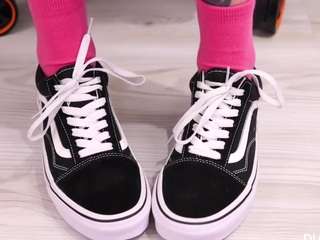 yourfeetmodel — Camsoda recorded stream image, 20.09.2025 02:20