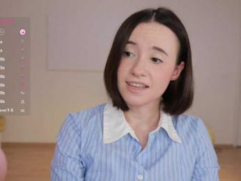 MissEssie — Bongacams recorded stream screenshot (20 Sep 2025)