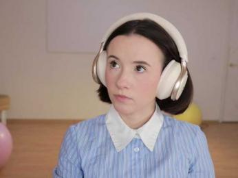 MissEssie — Bongacams recorded stream screenshot (20 Sep 2025)