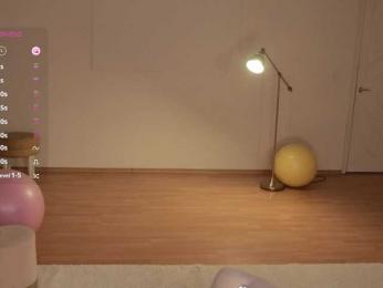 MissEssie — Bongacams recorded stream screenshot (20 Sep 2025)