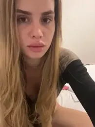 EmiliaCatalina — Stripchat recorded stream image, 21.09.2025 00:30