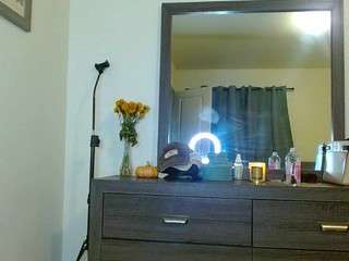 tighttinymilf — Camsoda recorded stream screenshot (22 Sep 2025)