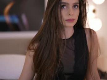 dovia — Chaturbate recorded stream image, 22.09.2025 06:00