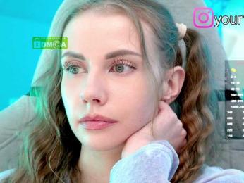 VikkiExtraCheese — Bongacams recorded stream image, 23.09.2025 12:10