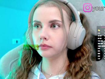 VikkiExtraCheese — Bongacams recorded stream image, 23.09.2025 12:10