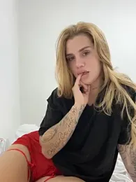 EmiliaCatalina — Stripchat recorded stream image, 27.09.2025 00:50