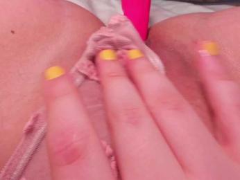 teeencute — Bongacams recorded stream image, 28.09.2025 03:10