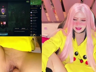 lilapop4 — Camsoda recorded stream image, 28.09.2025 14:00