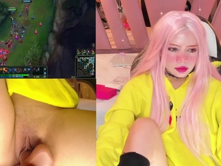 lilapop4 — Camsoda recorded stream image, 28.09.2025 14:00