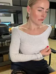 EmaSalis — Stripchat recorded stream image, 18.02.2025 14:00