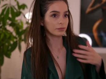 dovia — Chaturbate recorded stream image, 30.09.2025 06:20