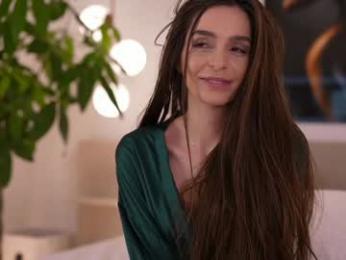 dovia — Chaturbate recorded stream image, 30.09.2025 06:20