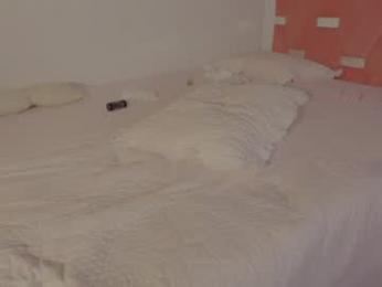 nicolle_mitchelle — Chaturbate recorded stream screenshot (30 Sep 2025)