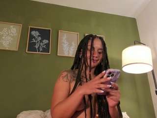 karlyee — Camsoda recorded stream image, 30.09.2025 18:20