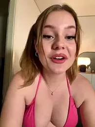 MaribelRiver — Stripchat recorded stream image, 30.09.2025 18:50