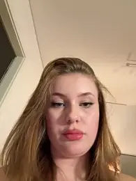 MaribelRiver — Stripchat recorded stream image, 30.09.2025 18:50
