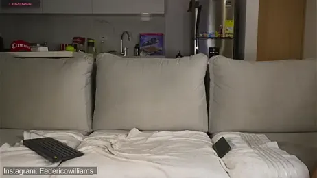 Derek_w — Stripchat recorded stream screenshot (01 Oct 2025)