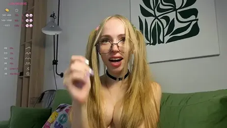 BritaKiss — Stripchat recorded stream screenshot (01 Oct 2025)