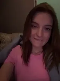 -AngelAri- — Stripchat recorded stream image, 18.02.2025 21:00