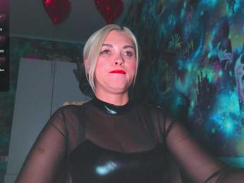 Mistress-Gwen — Bongacams recorded stream image, 01.10.2025 11:30