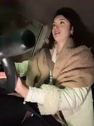 DollyTall — Stripchat recorded stream screenshot (01 Oct 2025)