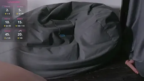 Yu_UwU_ — Stripchat recorded stream screenshot (01 Oct 2025)