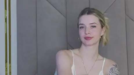 Touch_me — Stripchat recorded stream image, 01.10.2025 15:40