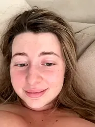 curvyflawless — Stripchat recorded stream screenshot (02 Oct 2025)