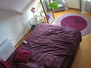 voyeurcam-julmodels-whitebed-4 — Camsoda recorded stream image, 02.10.2025 03:00
