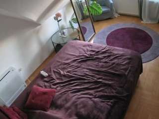 voyeurcam-julmodels-whitebed-4 — Camsoda recorded stream image, 02.10.2025 03:00