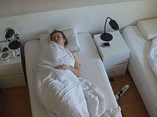 voyeurcam-julmodels-bed-7 — Camsoda recorded stream image, 02.10.2025 03:00