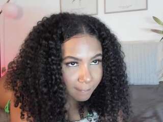 ninagold — Camsoda recorded stream image, 03.10.2025 03:30