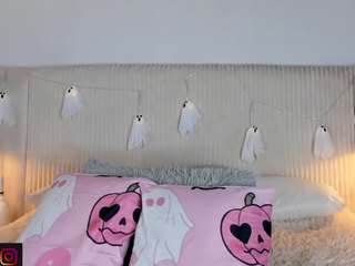 susan-zc — Camsoda recorded stream image, 03.10.2025 20:40