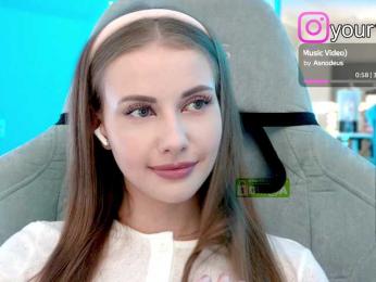 VikkiExtraCheese — Bongacams recorded stream image, 03.10.2025 15:50