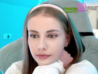 VikkiExtraCheese — Bongacams recorded stream image, 03.10.2025 15:50