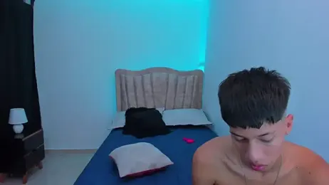 Juan_Nd_Steven — Stripchat recorded stream image, 04.10.2025 04:10