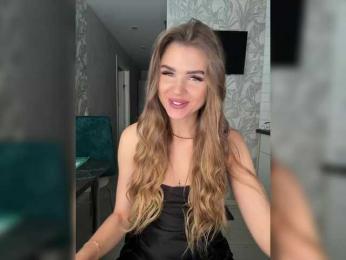 SweetyMia — Bongacams recorded stream screenshot (19 Feb 2025)