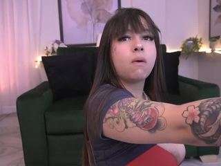 zoe-cruz21 — Camsoda recorded stream screenshot (04 Oct 2025)