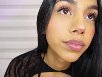 ariadna5 — Chaturbate recorded stream image, 05.10.2025 04:40