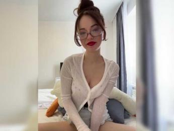 OlivkaVif — Bongacams recorded stream screenshot (19 Feb 2025)