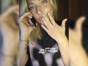 Tanysha-1 — Bongacams recorded stream image, 05.10.2025 06:00