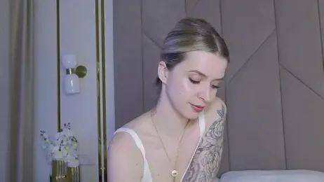 Touch_me — Stripchat recorded stream image, 05.10.2025 16:20