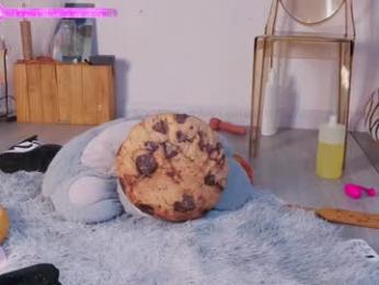 mollyflwers — Chaturbate recorded stream image, 06.10.2025 16:30