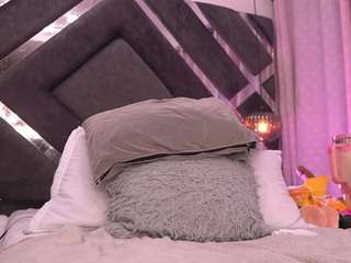 violeta-sanz — Camsoda recorded stream image, 07.10.2025 03:00