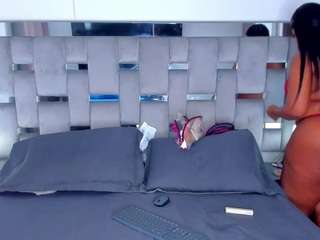cammiila — Camsoda recorded stream image, 07.10.2025 15:20